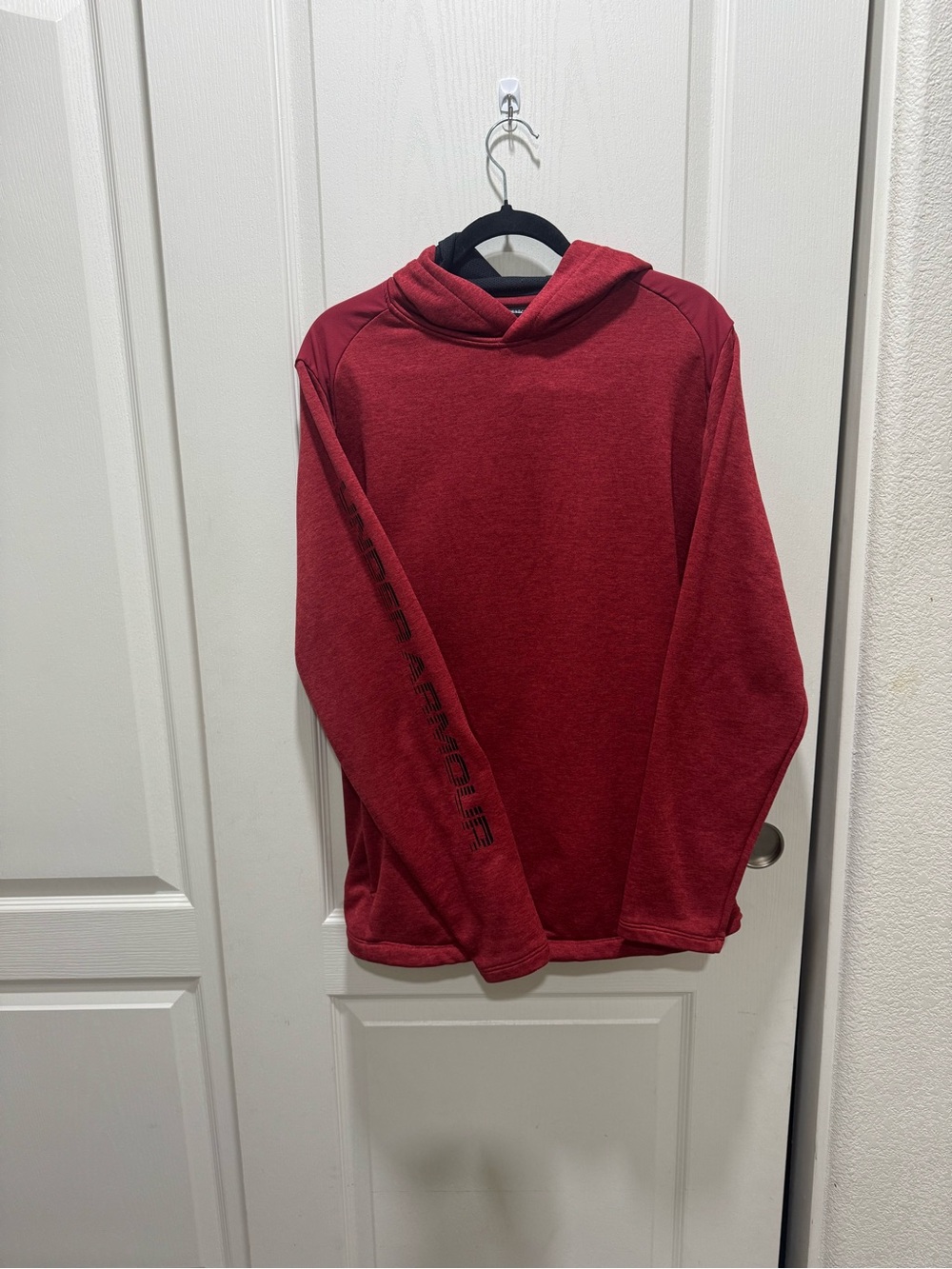 Under Armour ColdGear Men’s Red Pullover Hoodie Large Loose Fit